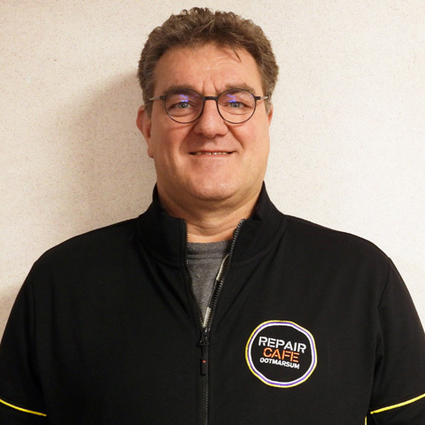 Ernst Busscher
Vakgebieden: Electrotechniek, Mechanische en rotating techniek